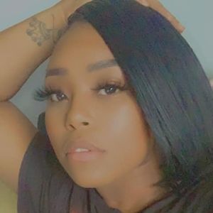 Meet your Posher, Caleea